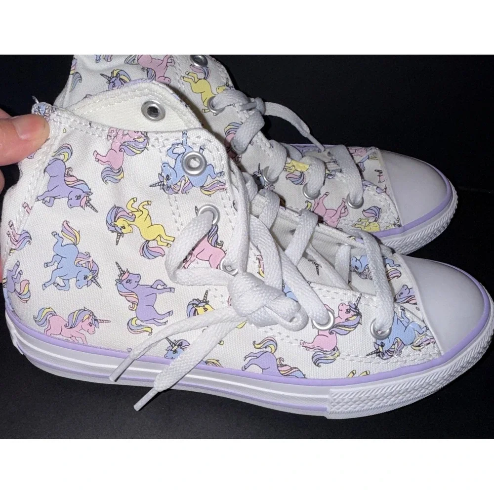 Converse CTAS Hi Kids Size 1.5 White Moonstone Violet New Unicorn